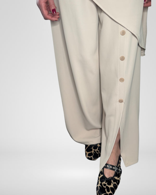 Pantaloni Bottoni laterali VICBEE - immagine 2