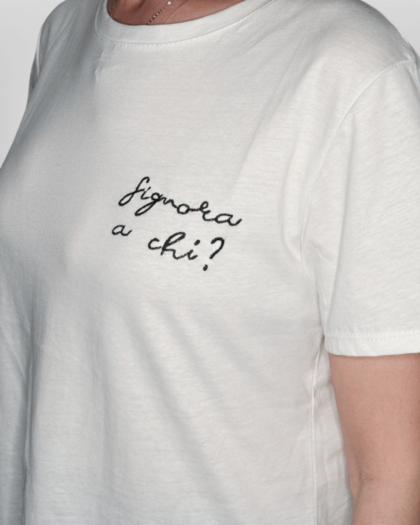 T-shirt "Signora a chi?" VICBEE